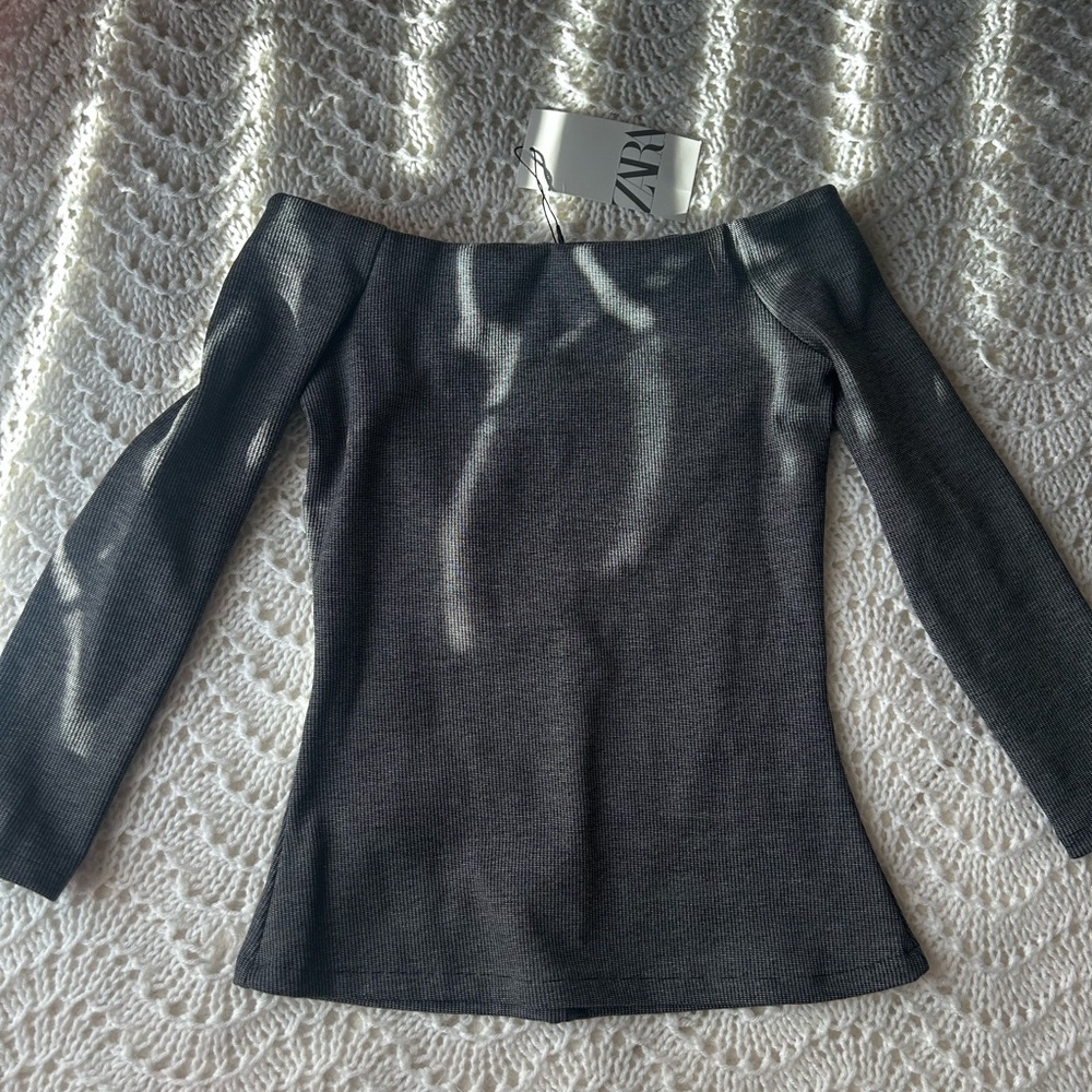 • never worn thick off the shoulder business casual top